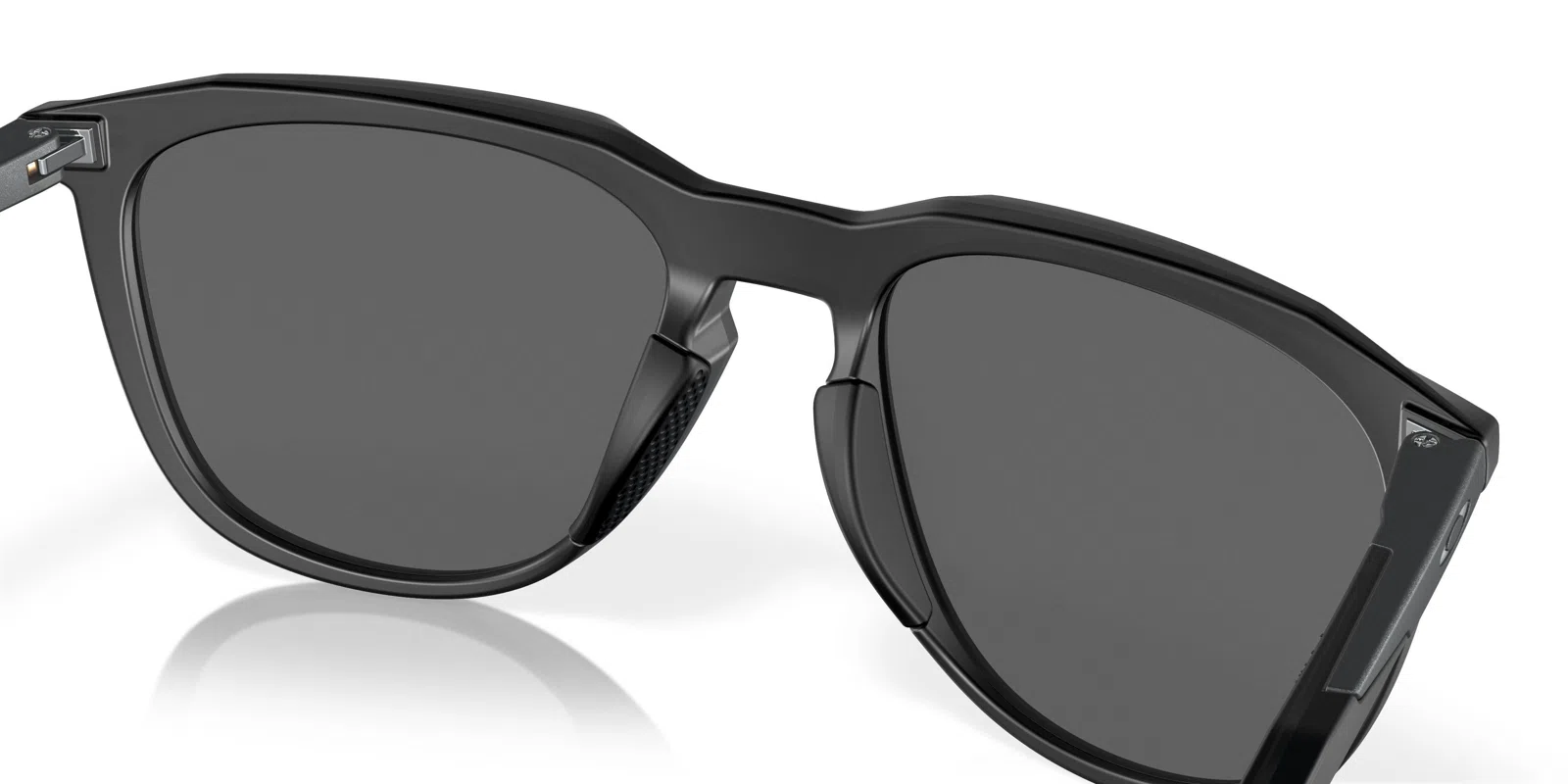 Oakley Thurso 9286 Sunglasses - view 24